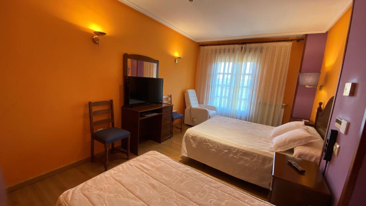 Hotel Tierra De Lobos Puebla de Sanabria Exteriér fotografie