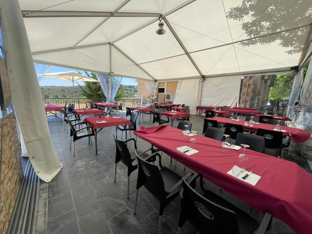 Hotel Tierra De Lobos Puebla de Sanabria Exteriér fotografie