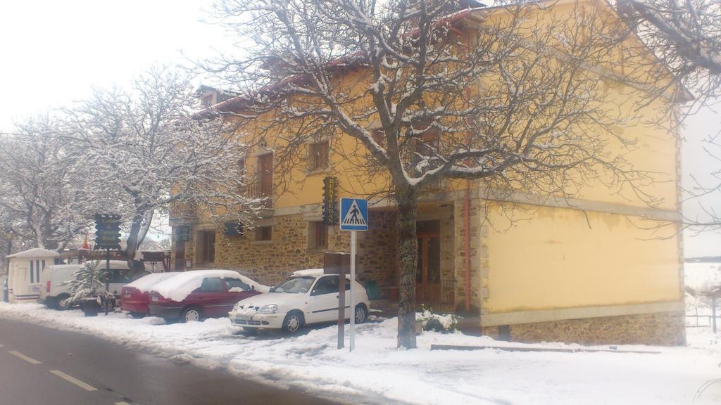 Hotel Tierra De Lobos Puebla de Sanabria Exteriér fotografie
